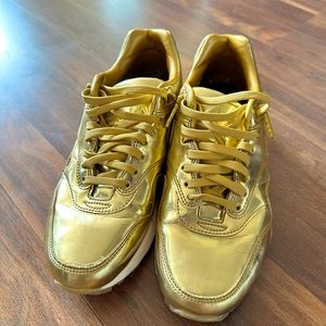 Nike Air Custom GOLD METAL sneakers